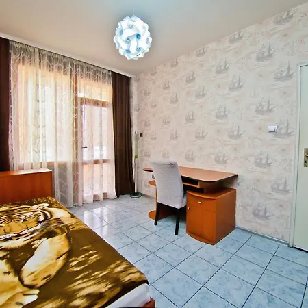 Apartment Perla 2-bdrm In The Heart Of The Warna